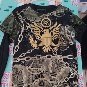 Switch Remarkable black andvgol t-shirt sz L 14-16